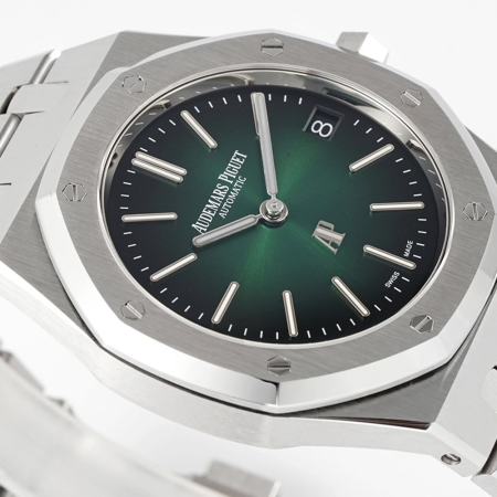 ZF공장 오데마피게 로얄오크 점보 엑스트라씬 그린 다이얼 SS 브레이슬릿 39mm (50주년 기념) 16202