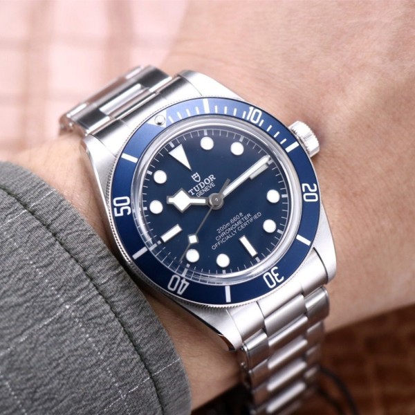 ZF공장 튜더 비완 스몰 쉴드 레트로 시크 블루 다이얼 39mm M79030b-0001