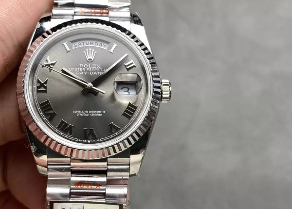 QF공장 v5 롤렉스 데이데이트 그레이 로만 다이얼 화이트골드 36mm 128236