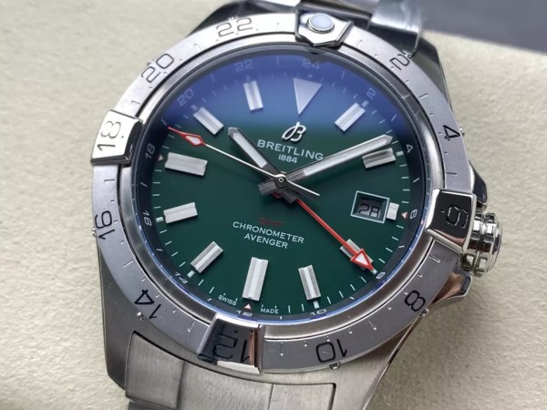 BLS공장 브라이틀링 어벤저 오토매틱 GMT 베스트 에디션 그린 다이얼 SS 브레이슬릿 44mm
